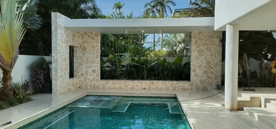 Questions to Ask Before Buying Crazy Pavers for Your Outdoor Space Questions to Ask Before Buying Crazy Pavers for Your Outdoor Space