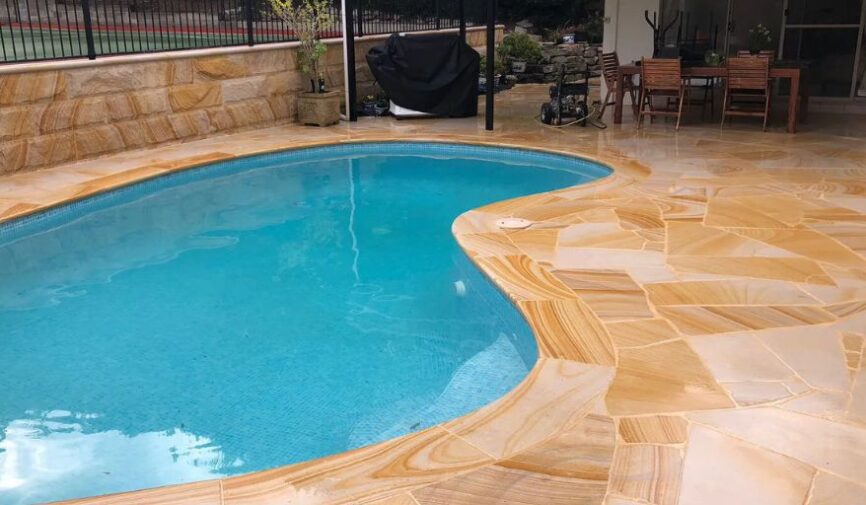 Sandstone crazy Paving